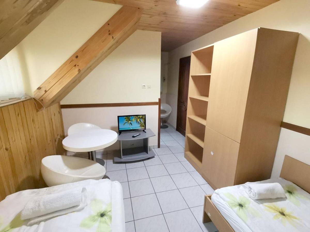 Patko Fogado Hajduszoboszlo Exterior foto